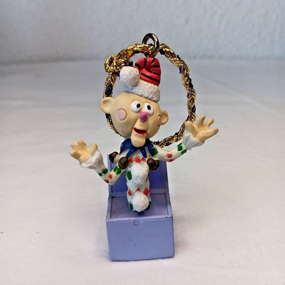 Charlie In The Box Figure Memory Lane Rudolph And The Island Of Misfit Toys 2002